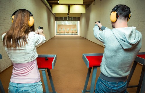 Фото, Вечір в стрілецькому тирі для двох