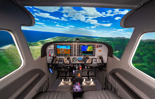 Фото, Двухчасовой полет на авиатренажере легкого самолета