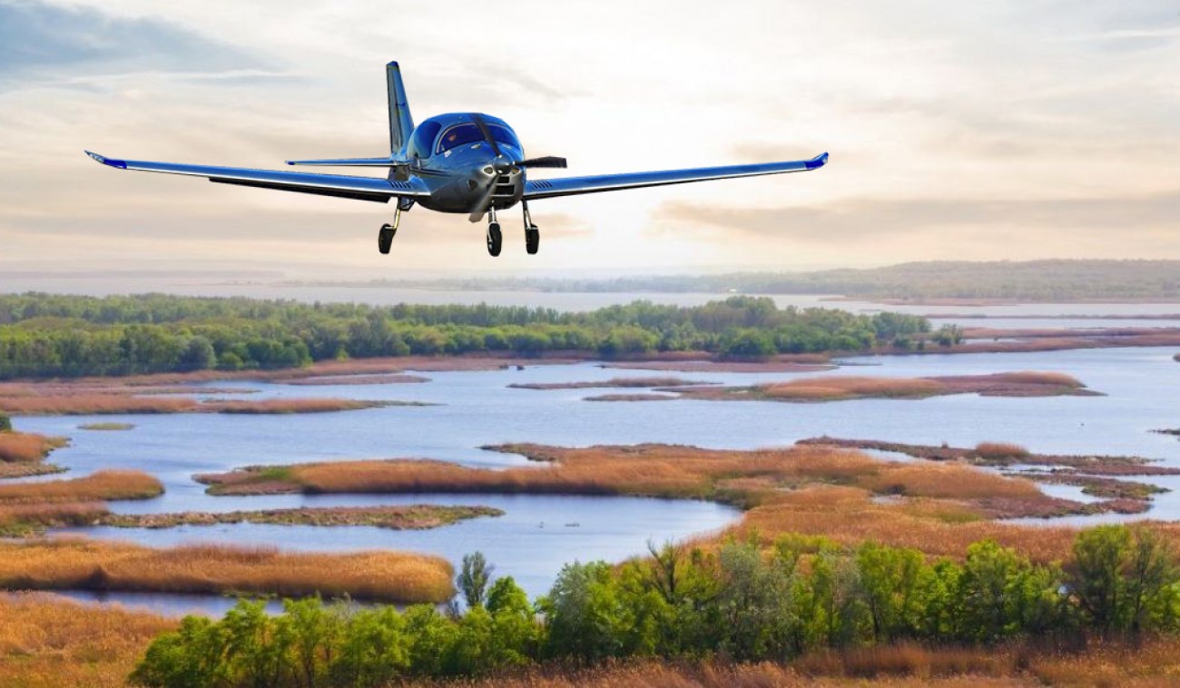 Полет на самолете Патриот LA-50 для троих 30-минут