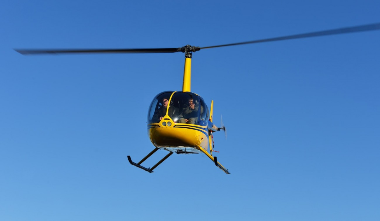 Політ на вертольоті Robinson R44 над Києвом в групі