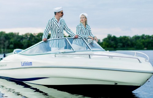 Фото, Двухчасовая прогулка на катере Sparkling Boat