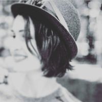 Яна Мельник